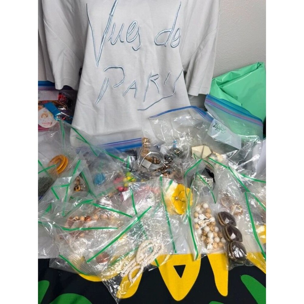 Large Mixed Jewelry Lot Earrings Necklaces Bracelets Beads 2.8 Lbs